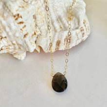 Load image into Gallery viewer, SMOKY QUARTZ NECKLACE - FUME
