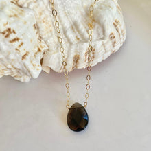 Load image into Gallery viewer, SMOKY QUARTZ NECKLACE - FUME
