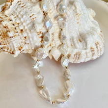 Load image into Gallery viewer, PEARL NECKLACE - OCEANA
