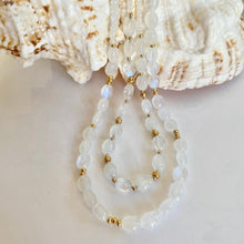 Load image into Gallery viewer, MOONSTONE NECKLACE - GRACE
